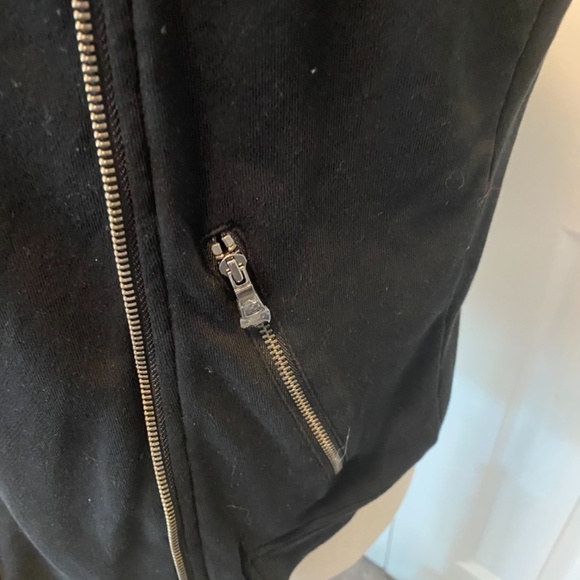 Armani Exchange size S women’s vest - Picture 2 of 8